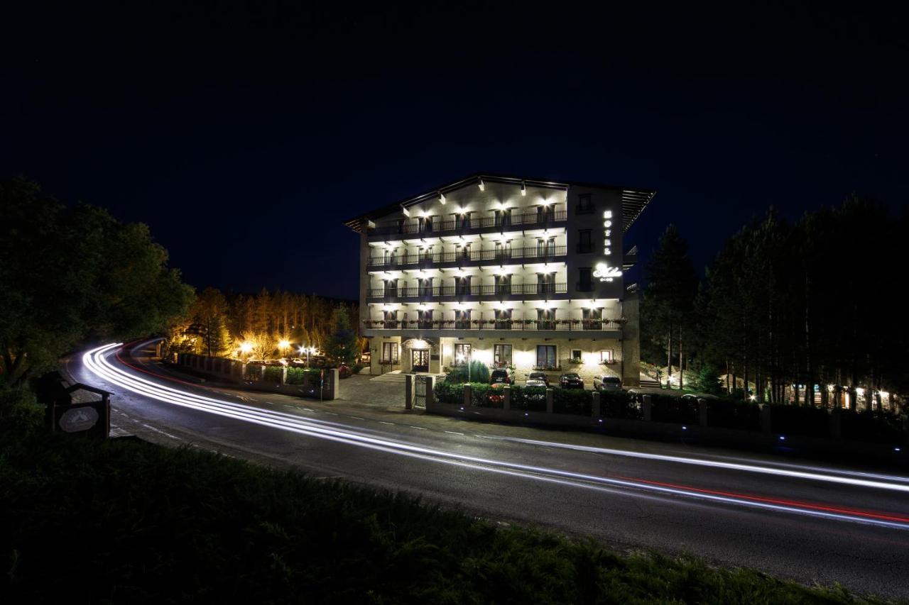 Hotel Helen Bacău Exterior foto